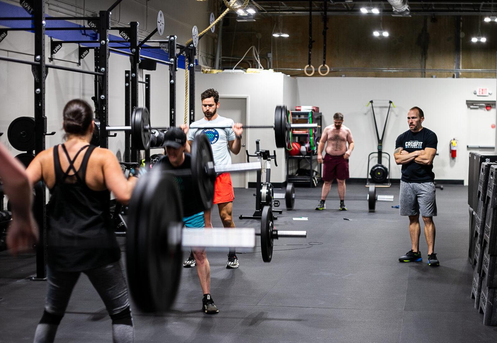 Fitness class lifting weights.